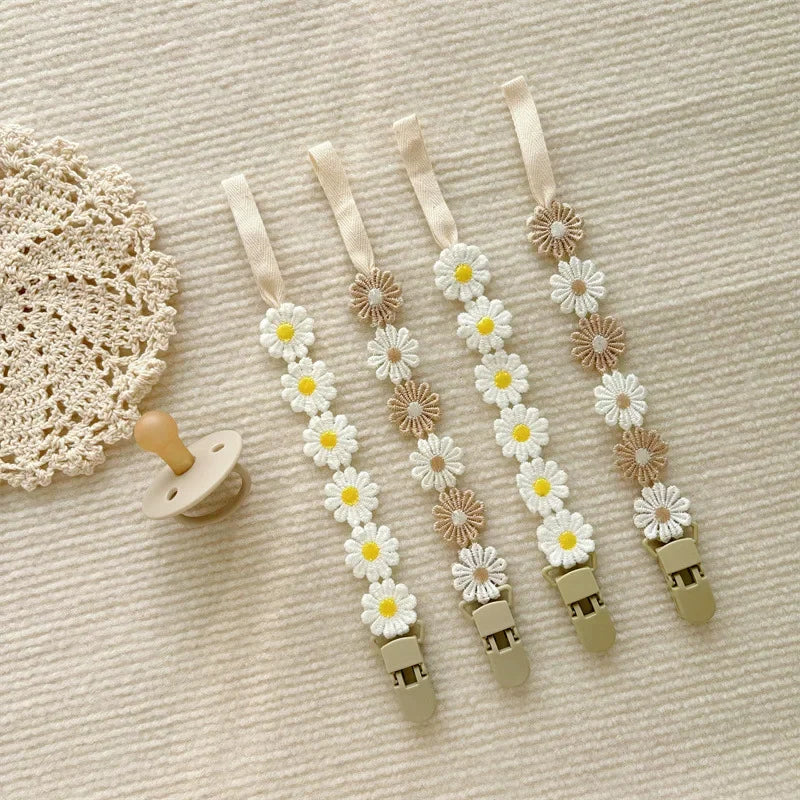 Hign-concerned Daisy Pacifier Clips Baby Accessories