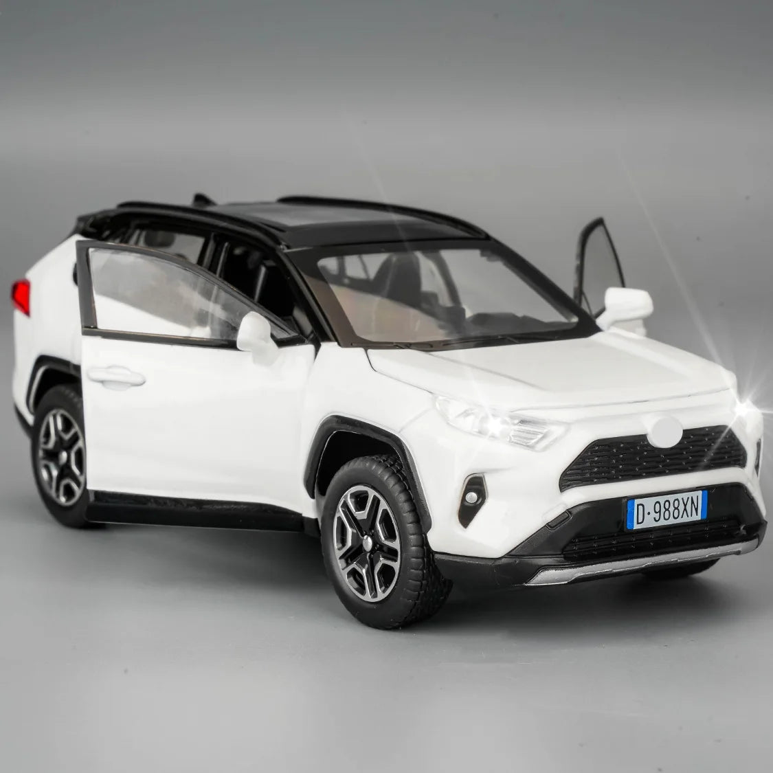 TGRCM-CZ RAV4 Diecast Toy Car With Lights And Doors