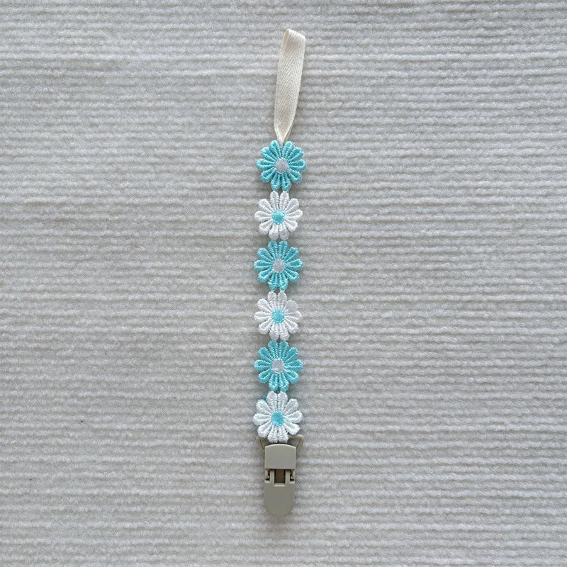 Hign-concerned Daisy Pacifier Clips Baby Accessories