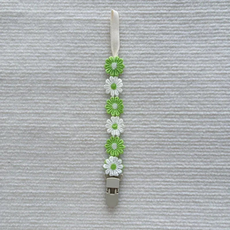 Hign-concerned Daisy Pacifier Clips Baby Accessories