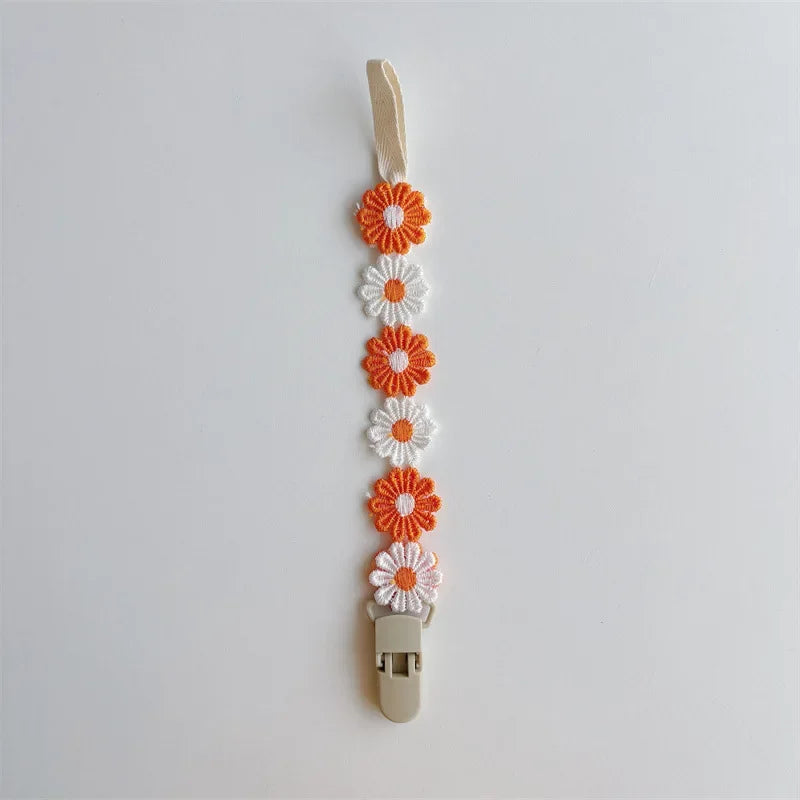 Hign-concerned Daisy Pacifier Clips Baby Accessories