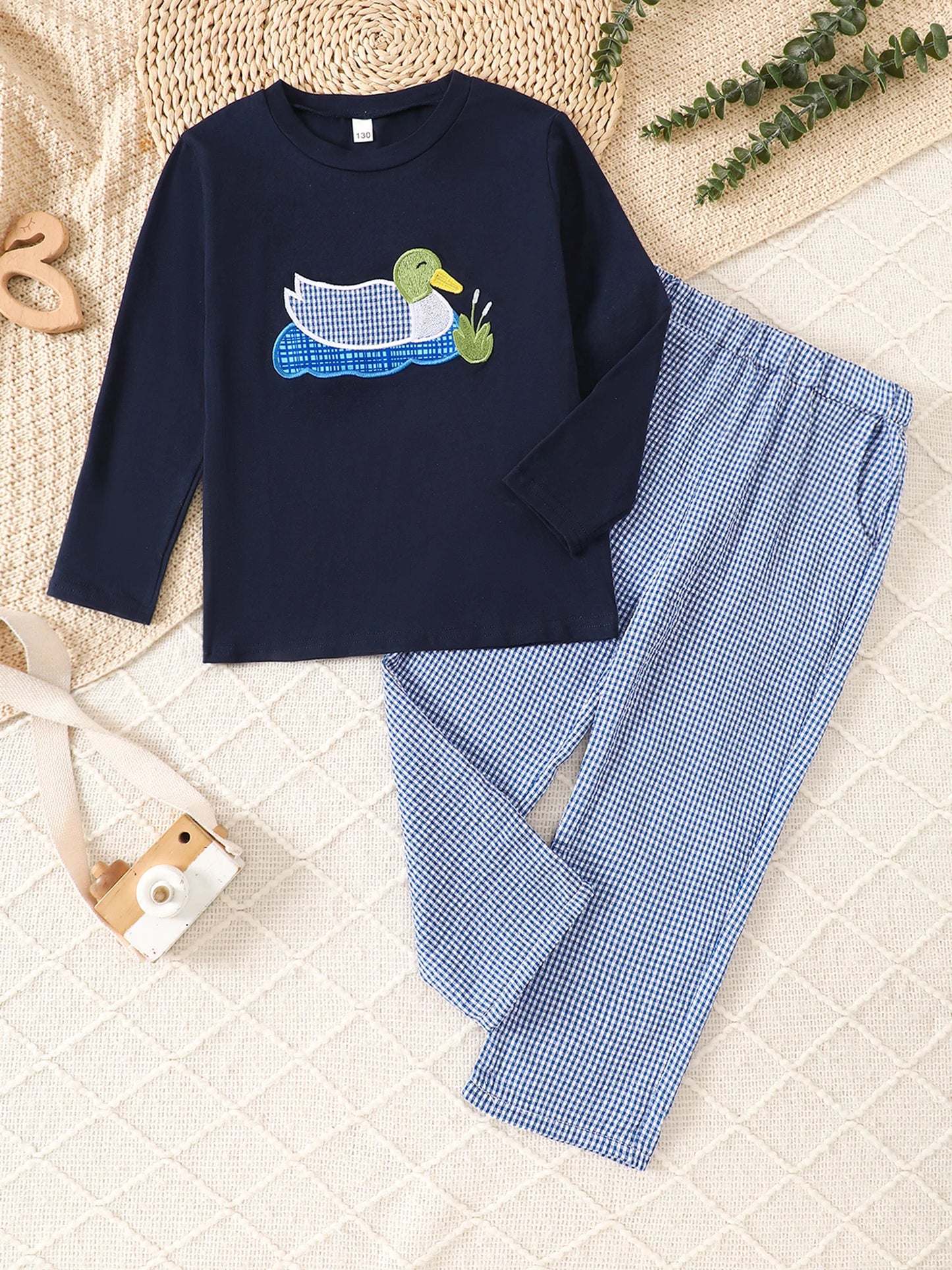 Guangdong Adorable Baby Boy Autumn Outfit Duck Applique Set